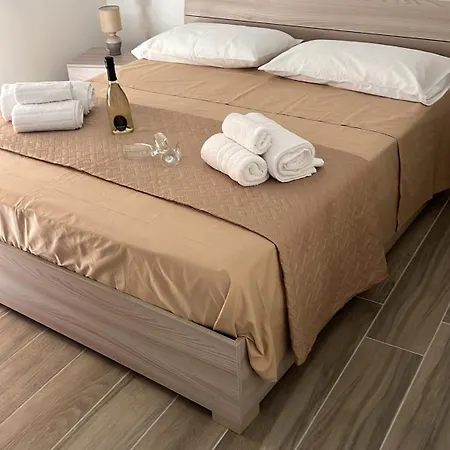 公寓 Taormina Beach Apartment 陶尔米纳